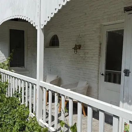Stylish With A Sunny Balcony Near The Sea 헤이그